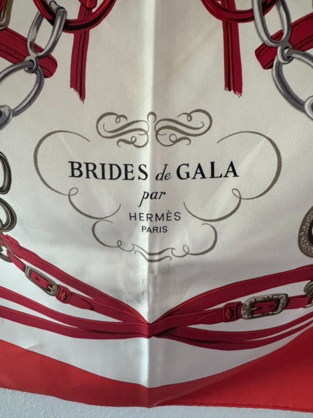 Hermès Brides de Gala Carre 90 - Red and White Equestrian Scarf - Picture 2 of 10